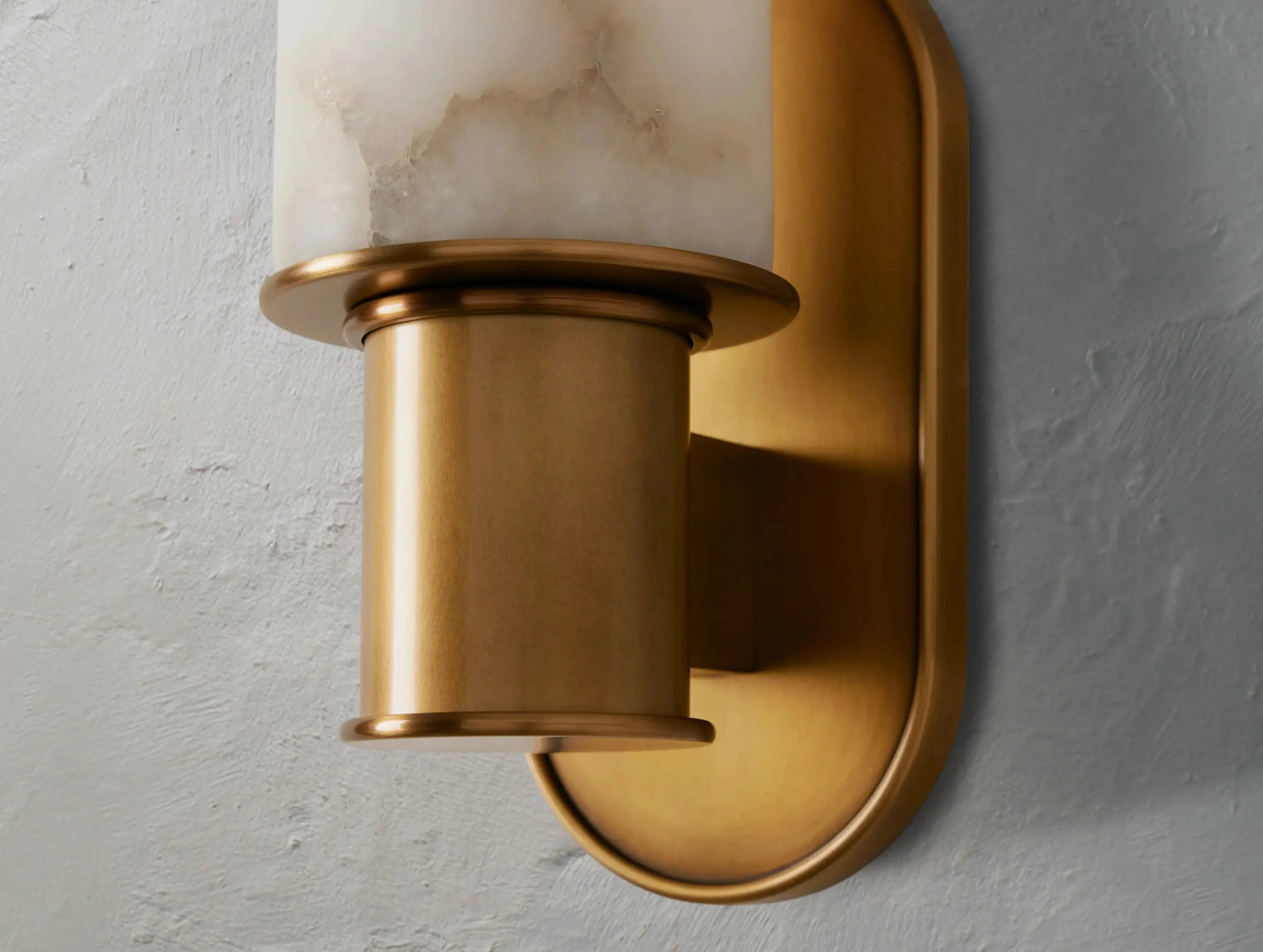Horlin Sconce in Alabaster ZELNO LIGHTING