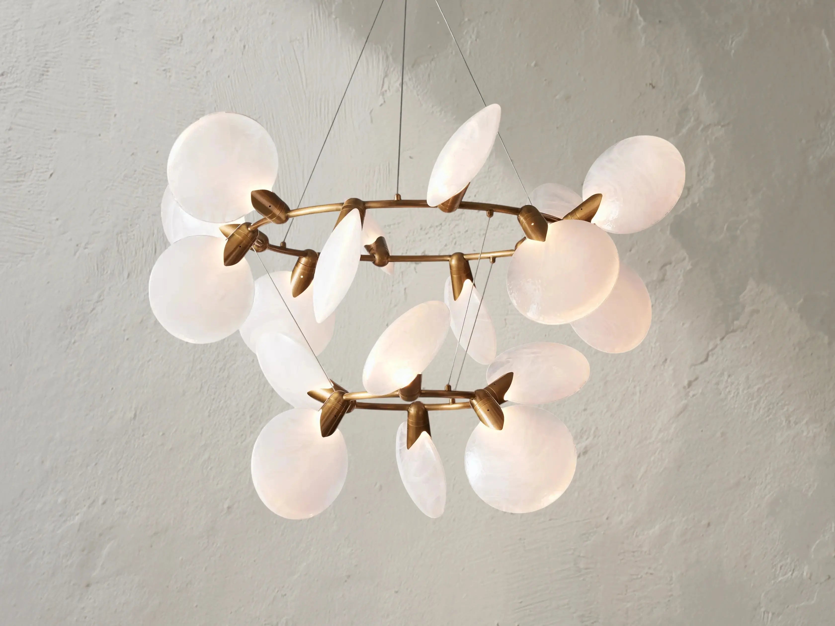 Lylan Chandelier ZELNO LIGHTING