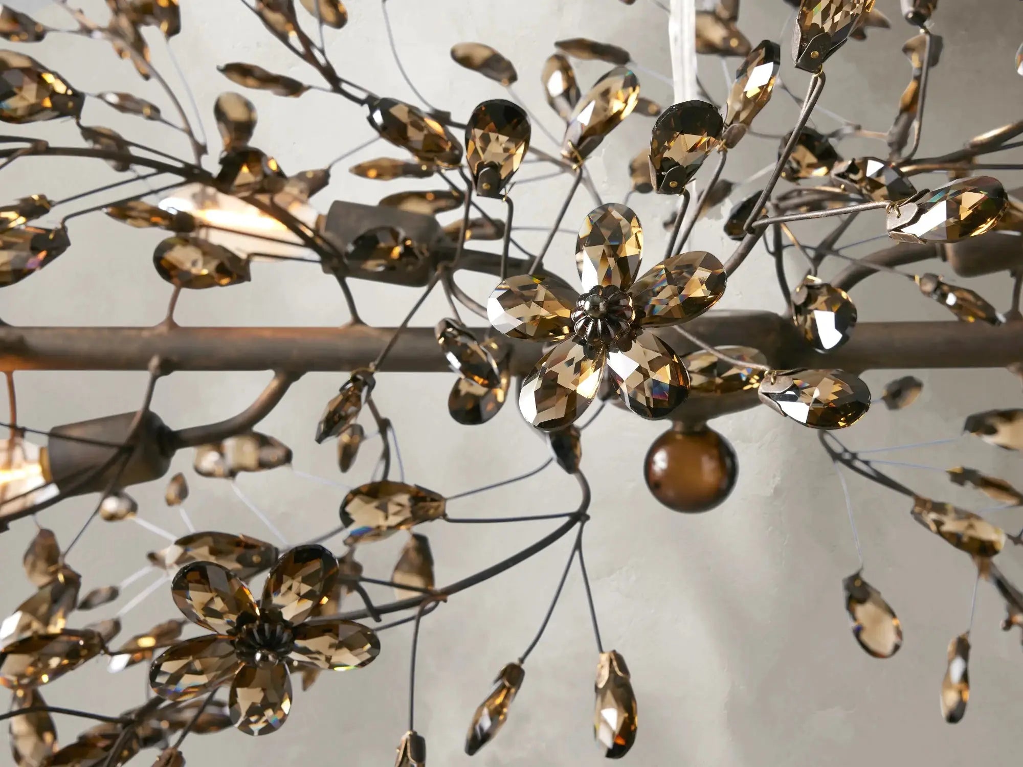 Fiona Linear Chandelier ZELNO LIGHTING