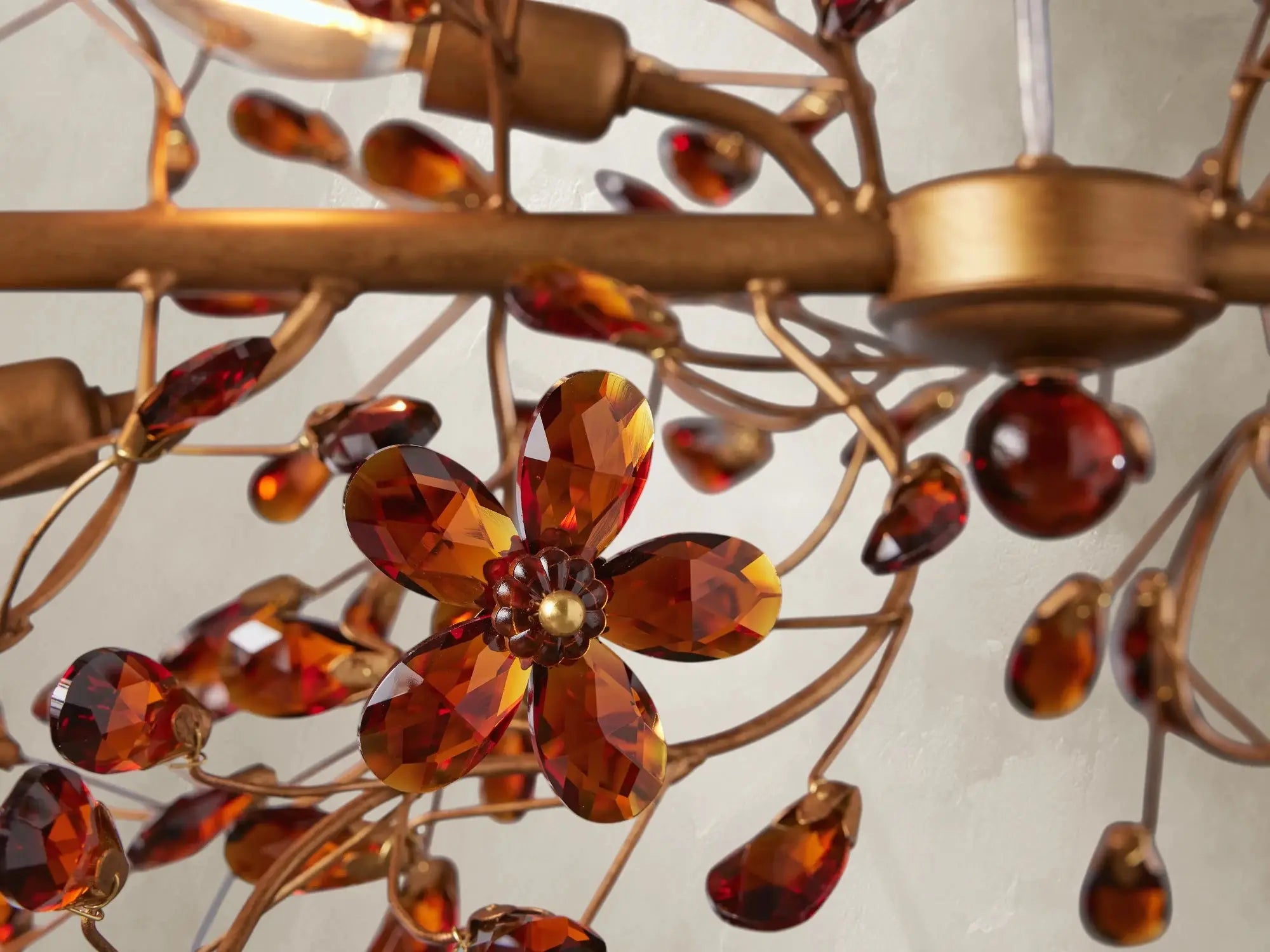 Fiona Linear Chandelier ZELNO LIGHTING