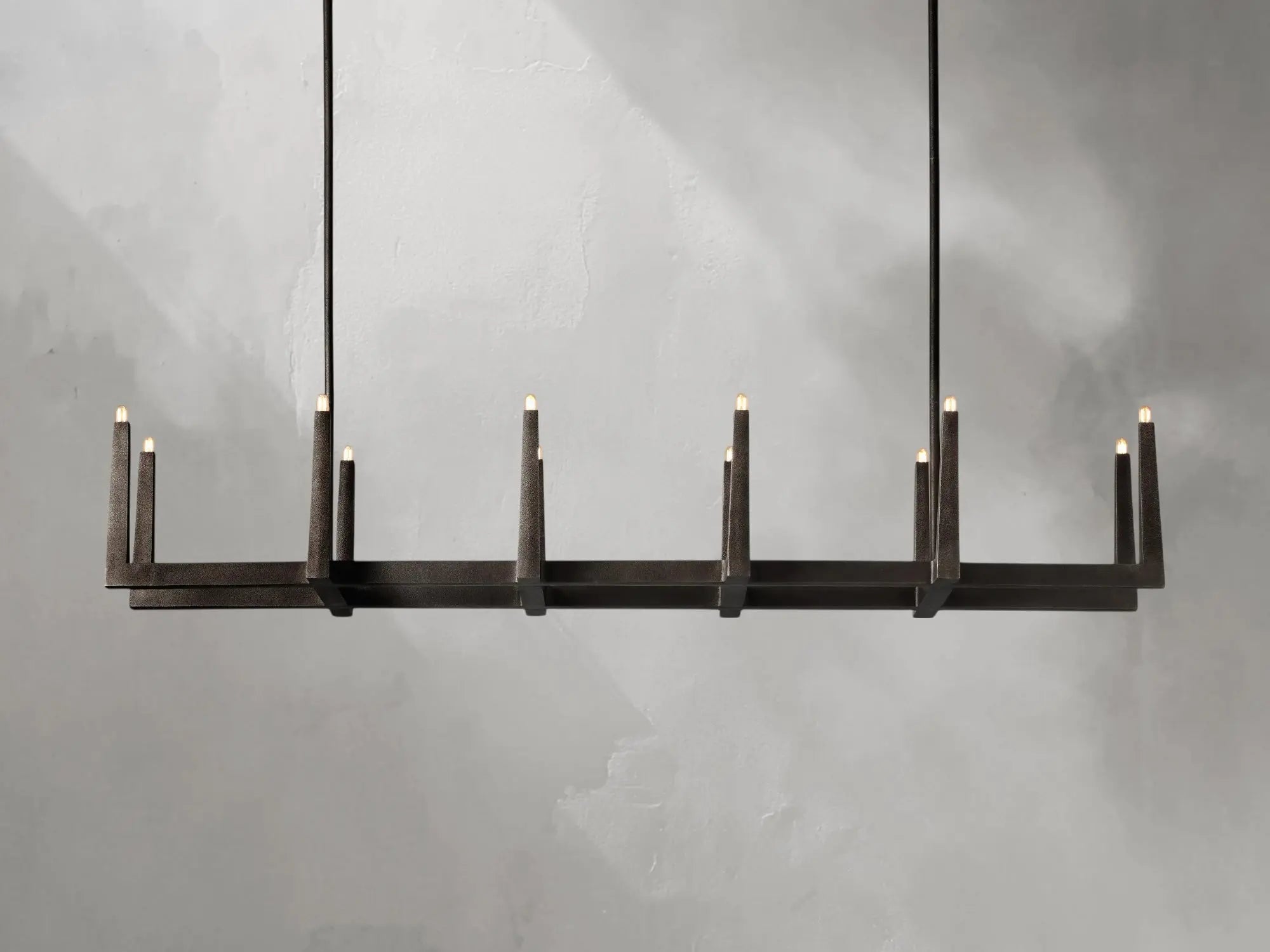 Voorn Linear Chandelier ZELNO LIGHTING