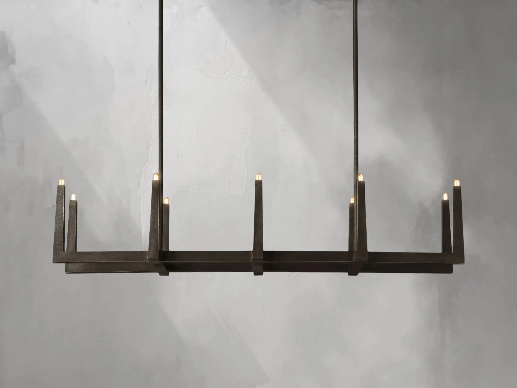 Voorn Linear Chandelier ZELNO LIGHTING