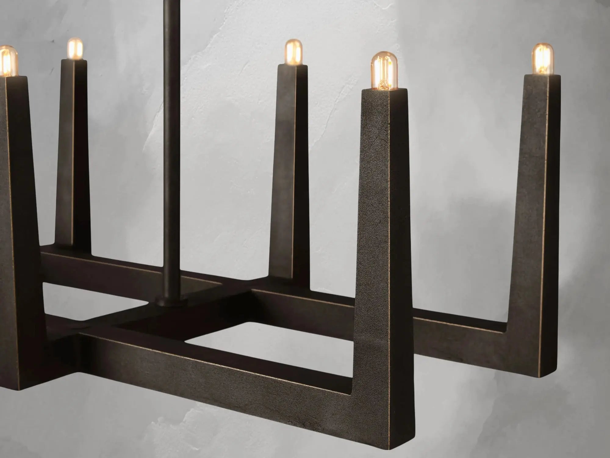 Voorn Linear Chandelier ZELNO LIGHTING