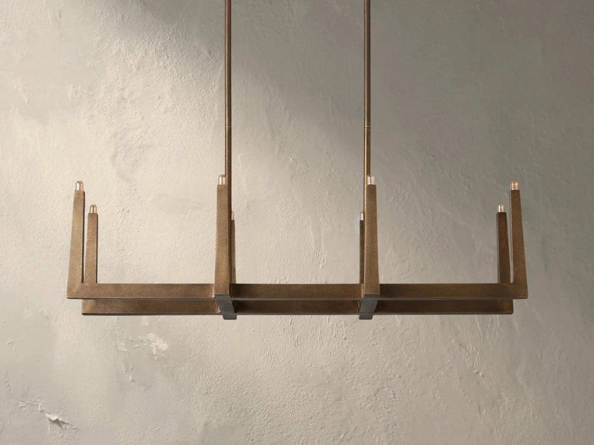 Voorn Linear Chandelier ZELNO LIGHTING