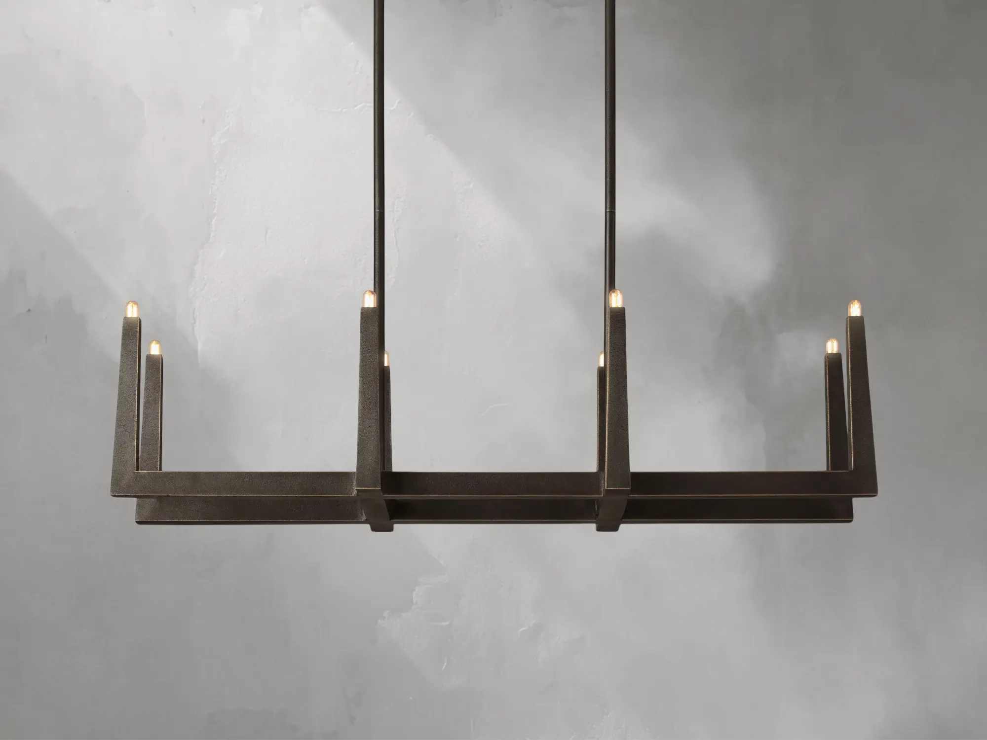 Voorn Linear Chandelier ZELNO LIGHTING