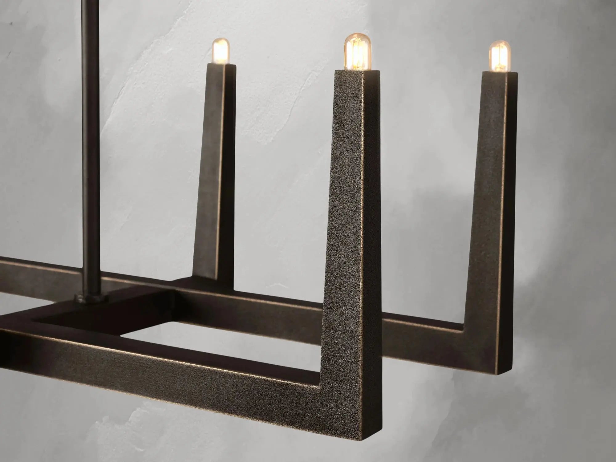 Voorn Linear Chandelier ZELNO LIGHTING