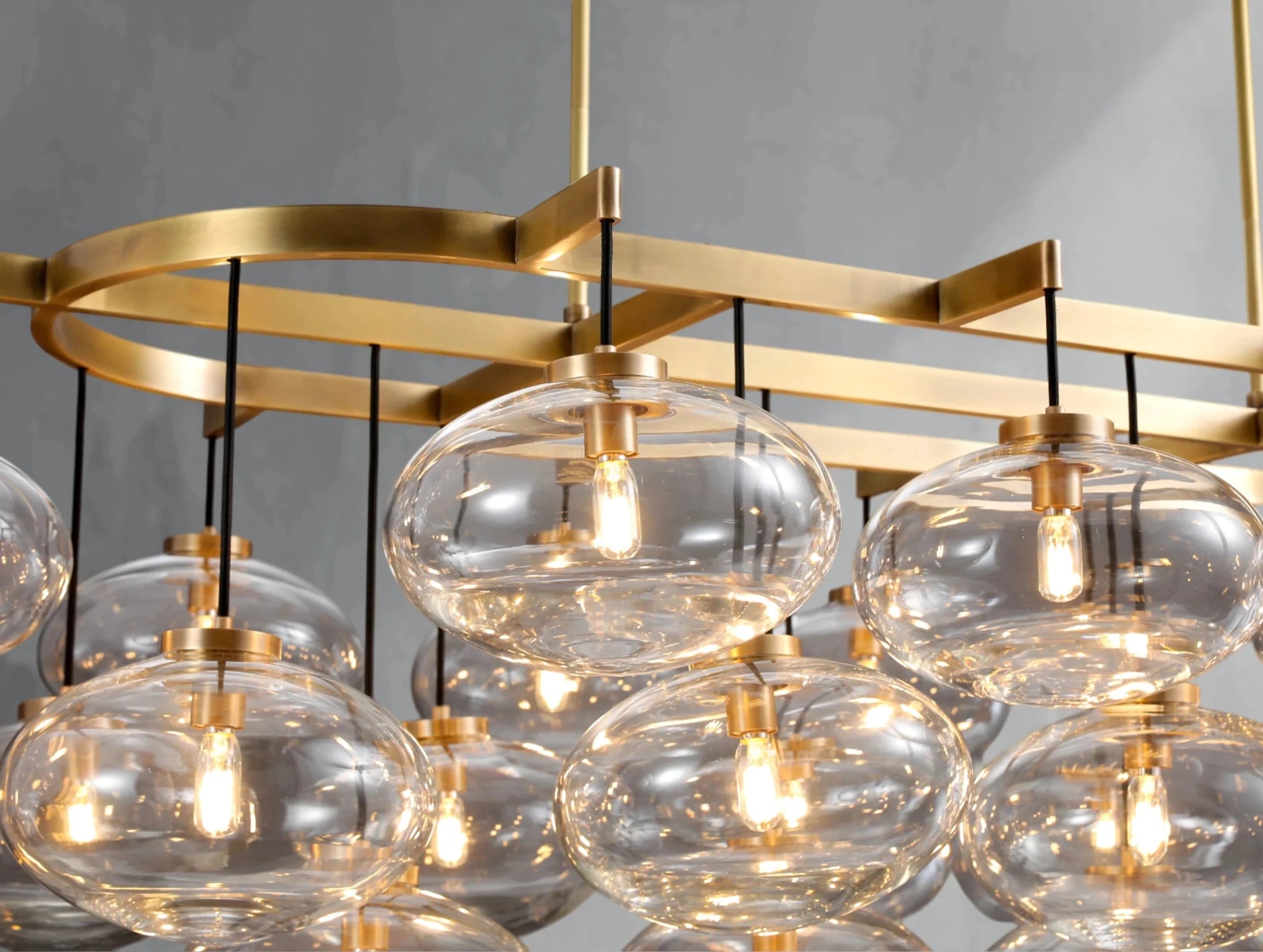 Cebret Glass Linear Chandelier - Zelnolighting