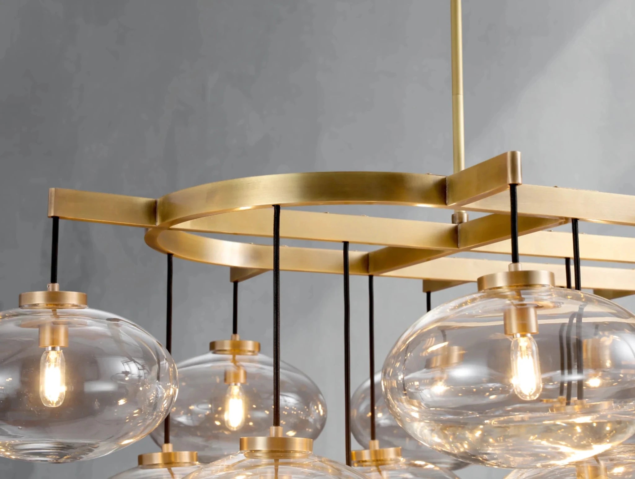 Cebret Glass Linear Chandelier - Zelnolighting