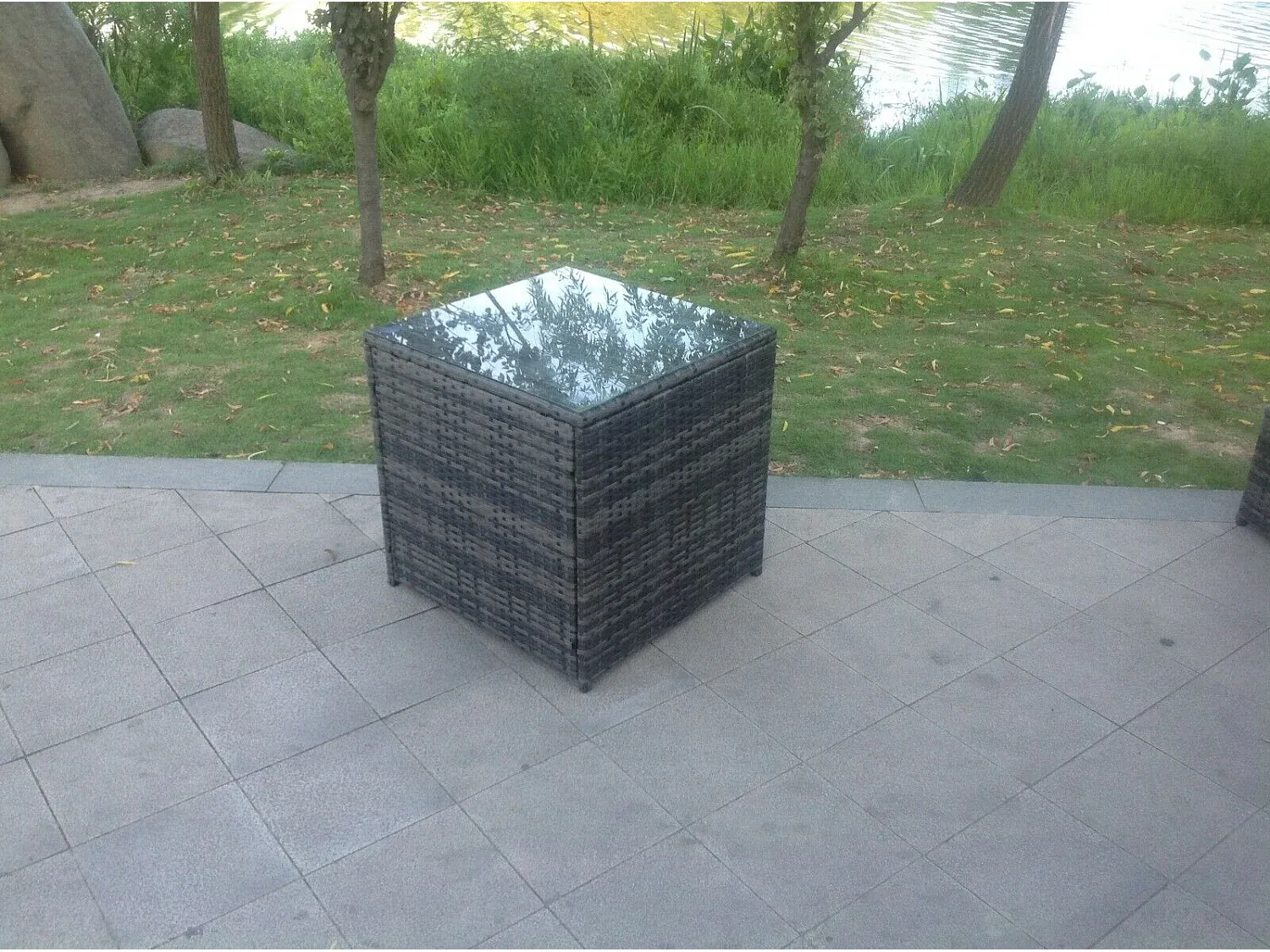 Garten,Gartenmöbel,Gartenbeistelltisch-Homanovae