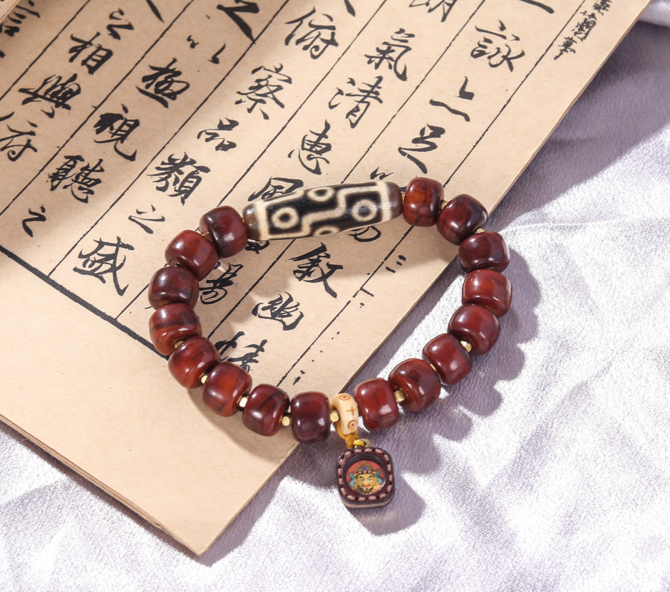Nine-Eye Dzi & Ox Bone Beaded Bracelet