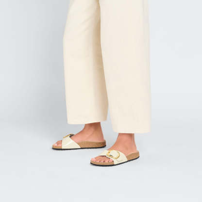 Madrid Big Buckle : High Shine Ecru