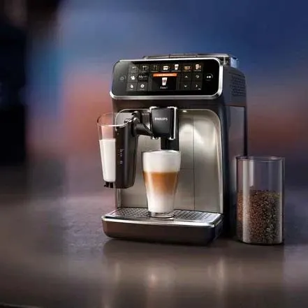 Phithtlips Fully Automatic Espresso Machines 5400 Series EP5447/90