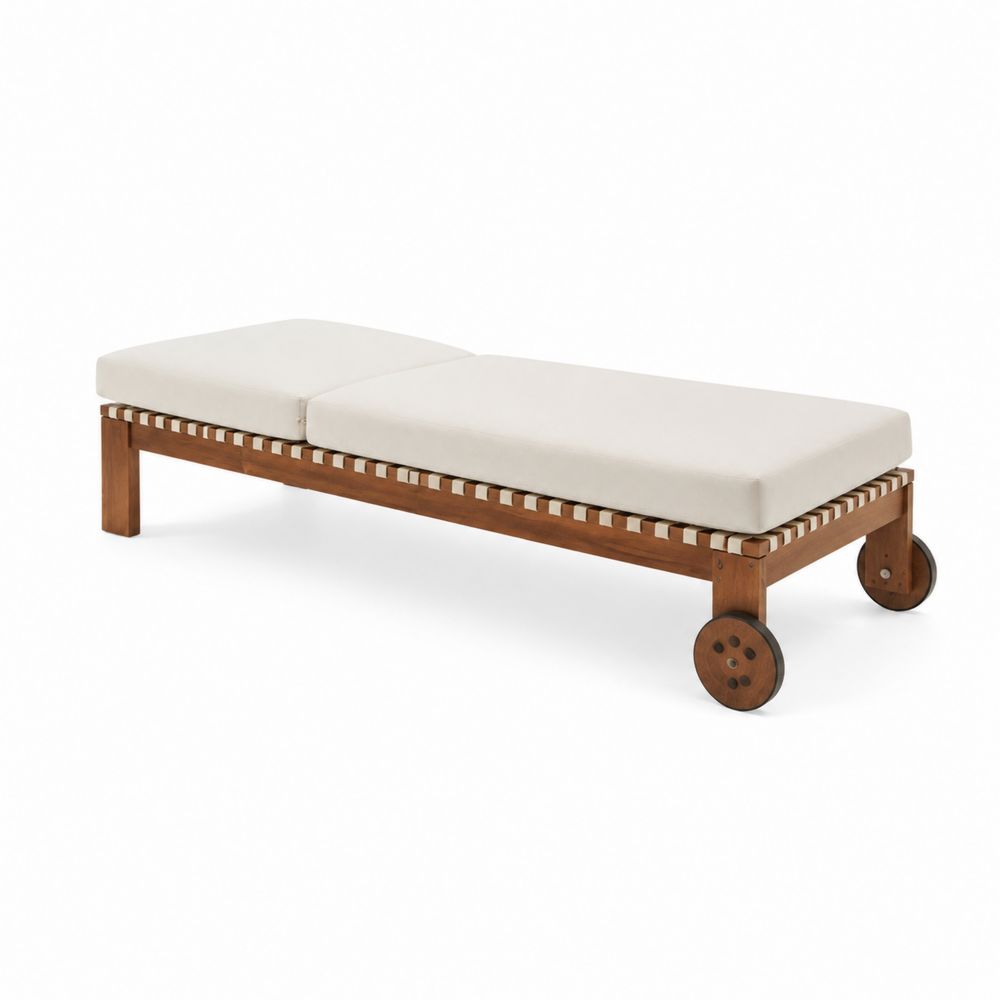 Tumbona de madera de acacia con cojines crema