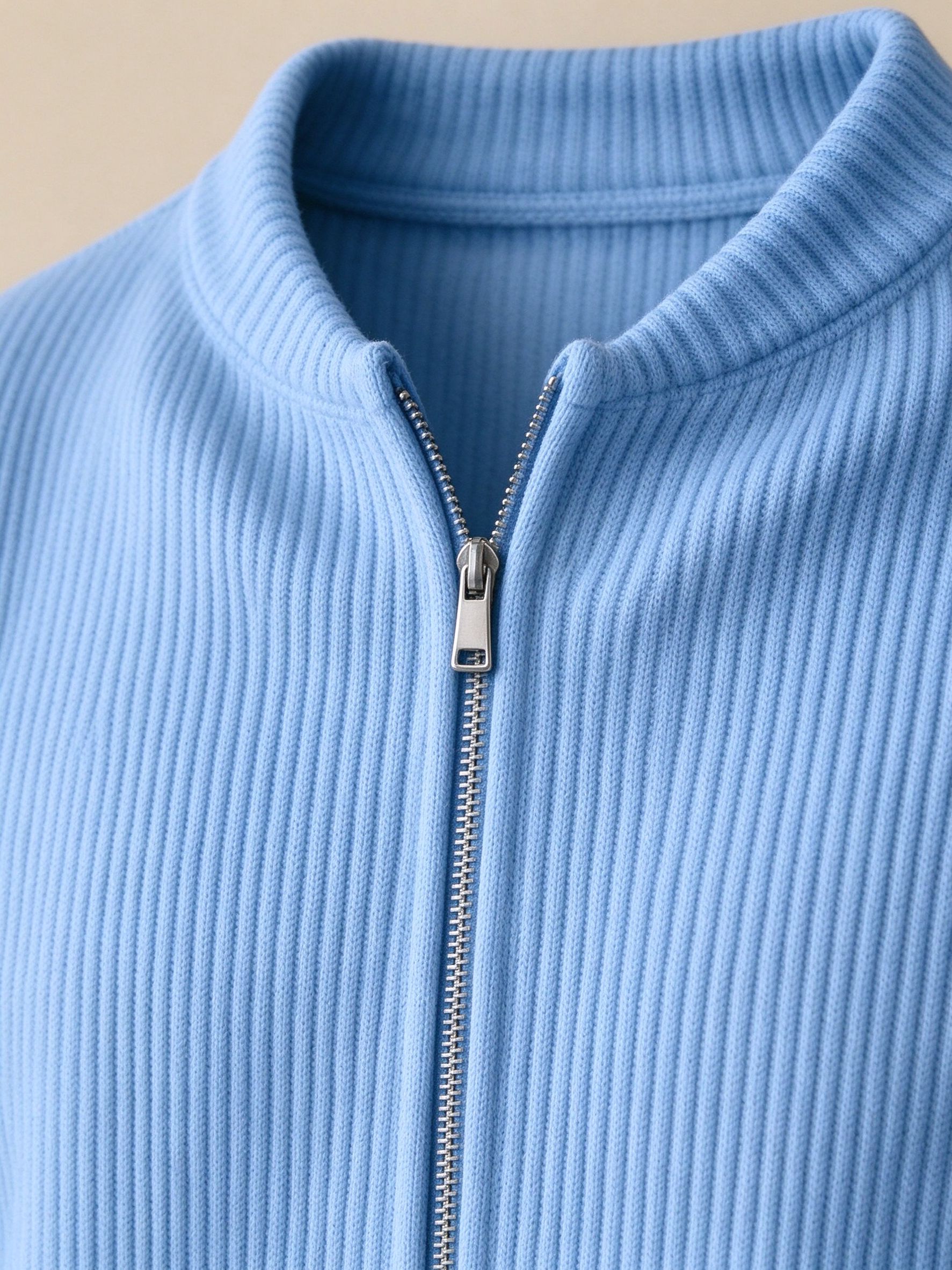stand collar zipper detail