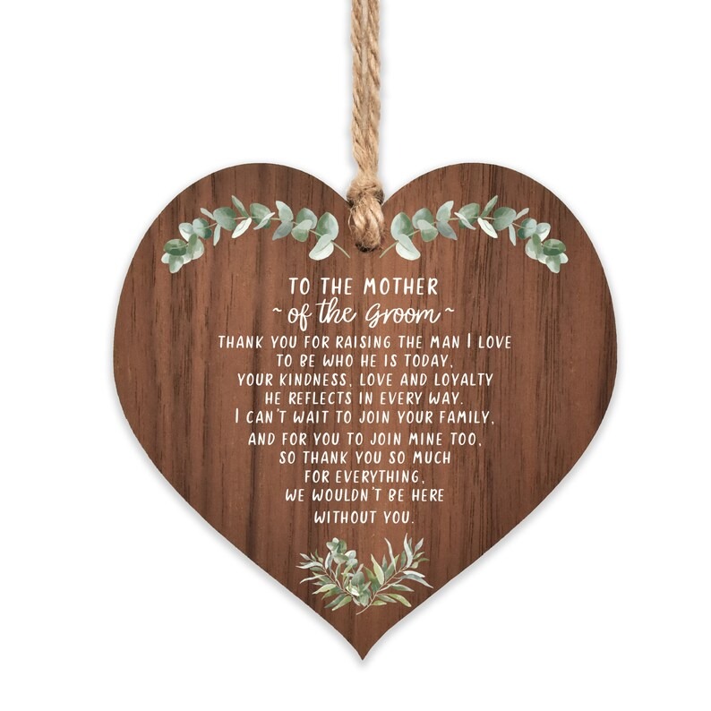 ❤️‍🔥Cherish the Moment:  Hanging Wooden Heart - Perfect Mother of the Bride and Groom Gift!"🎁