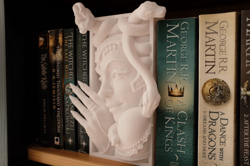 🐍Medusa Book Nook