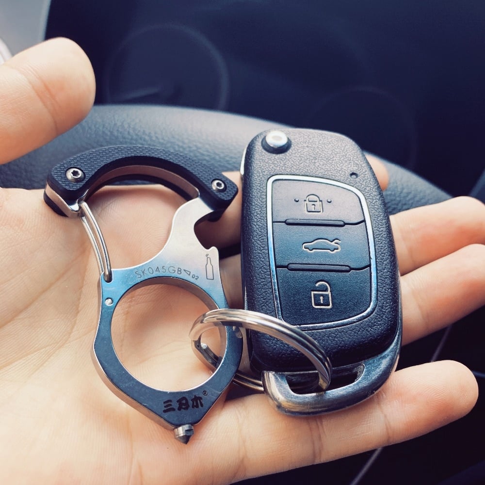 Portable Multi-functional Self-defense Key Chain