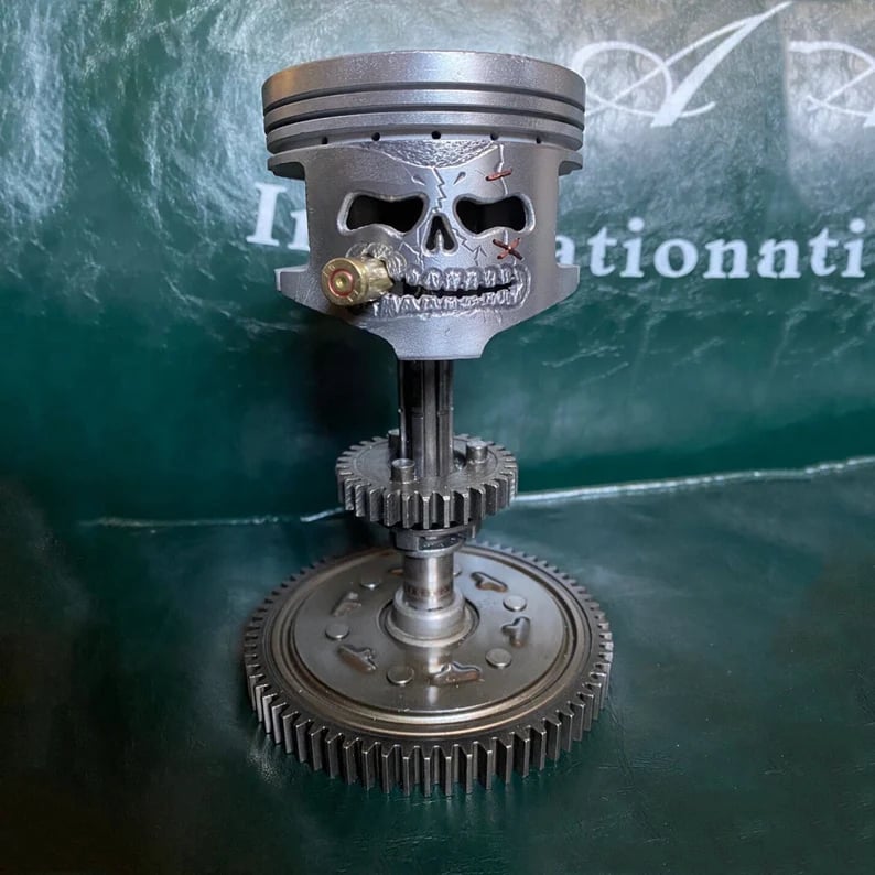Piston Skull Face Sculpture💀
