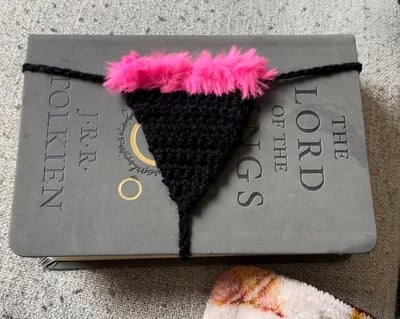 👙Crochet Book Bra Bookmark🩲
