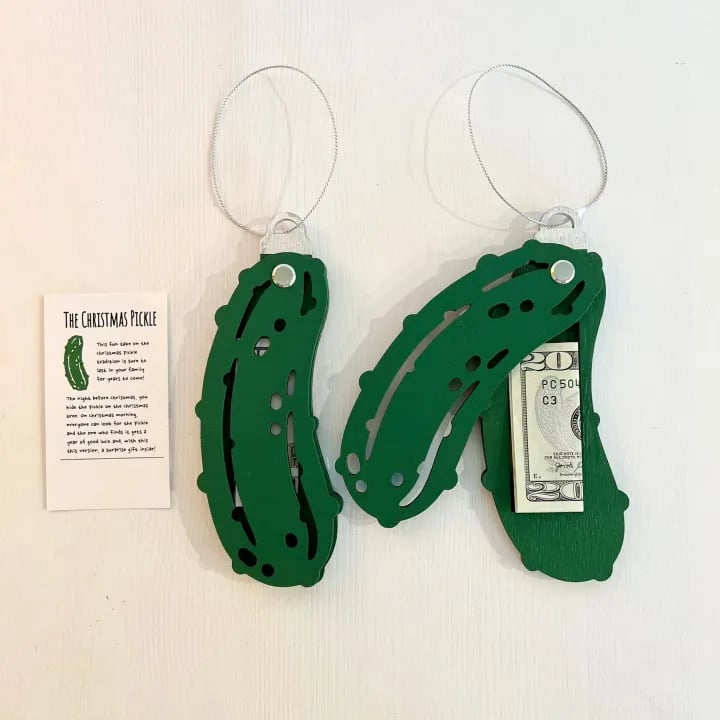 🎅2024 Christmas Ornament -🥒Christmas Pickle Money Holders