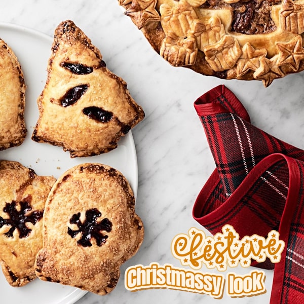 Christmas One-press Hand Pie Maker