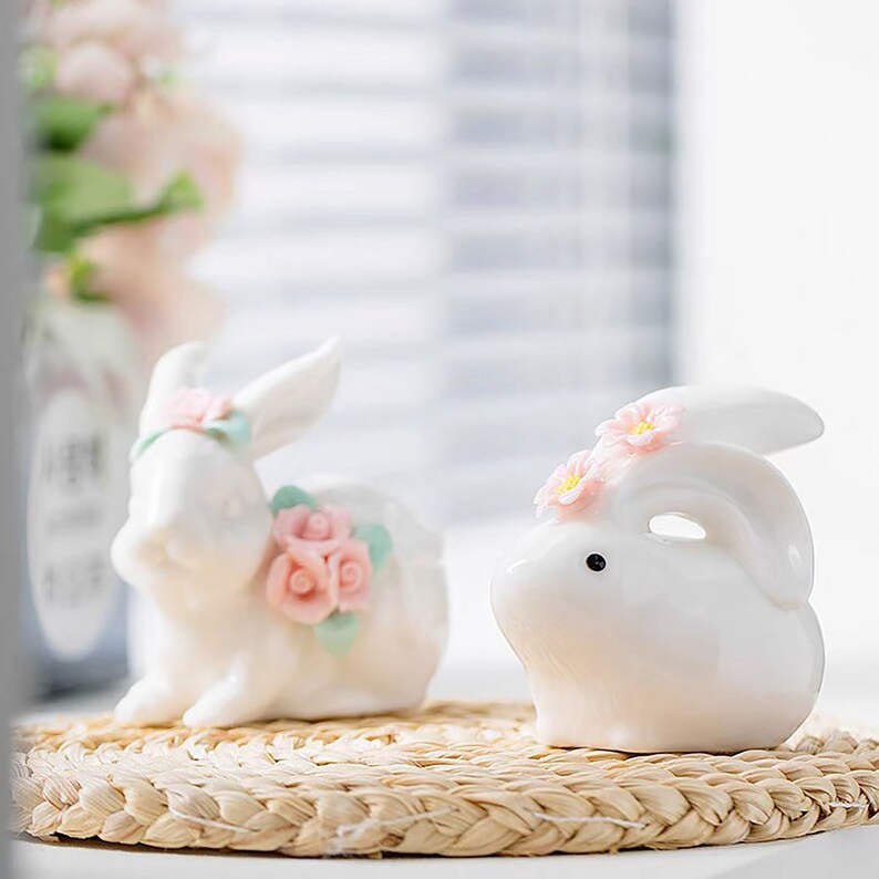 🐇 Charming White Ceramic Rabbit Statue 🌿