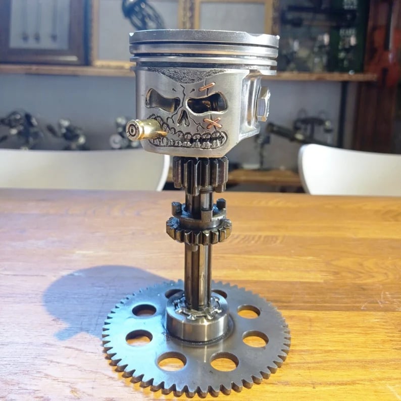 Piston Skull Face Sculpture💀