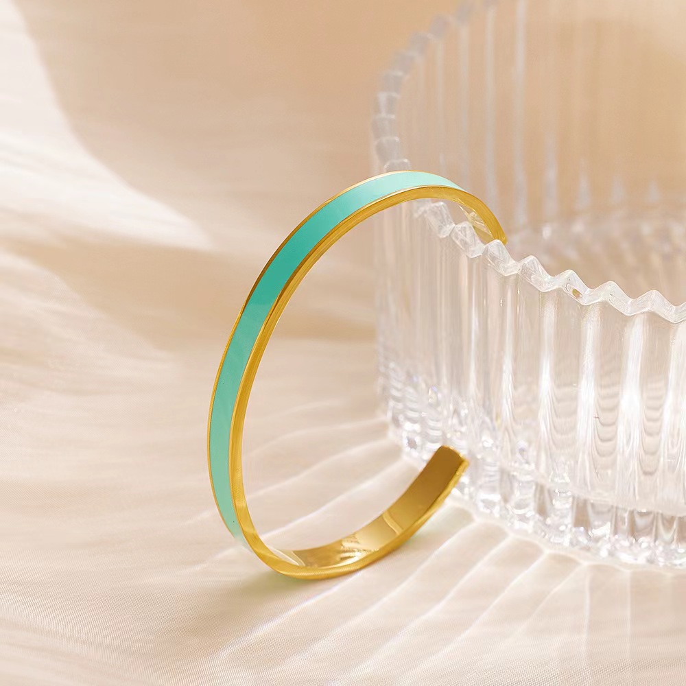 DON'T LET THE HARD DAYS WIN COLOR BANGLE