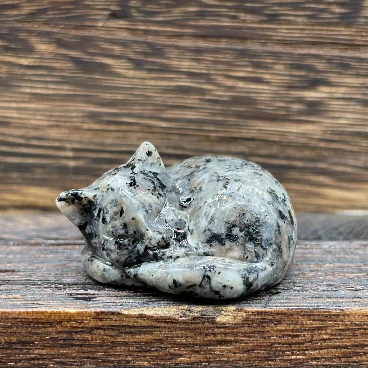 (🔥HOT SALE NOW 50% OFF) - 🐱Natural Quartz Crystal Sleeping Cat Decoration