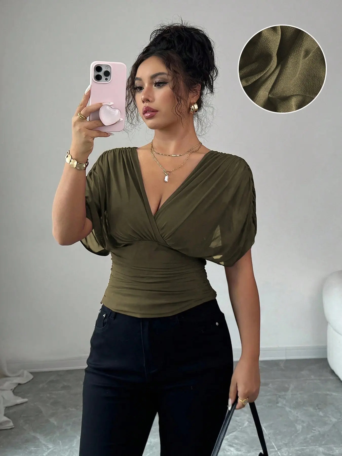 Women's V Neck Ruched Slim Fit Solid Color Blouse, Summer Short Sleeve Fitted Top, Casual Fashion Shirt for Women, Womenswear