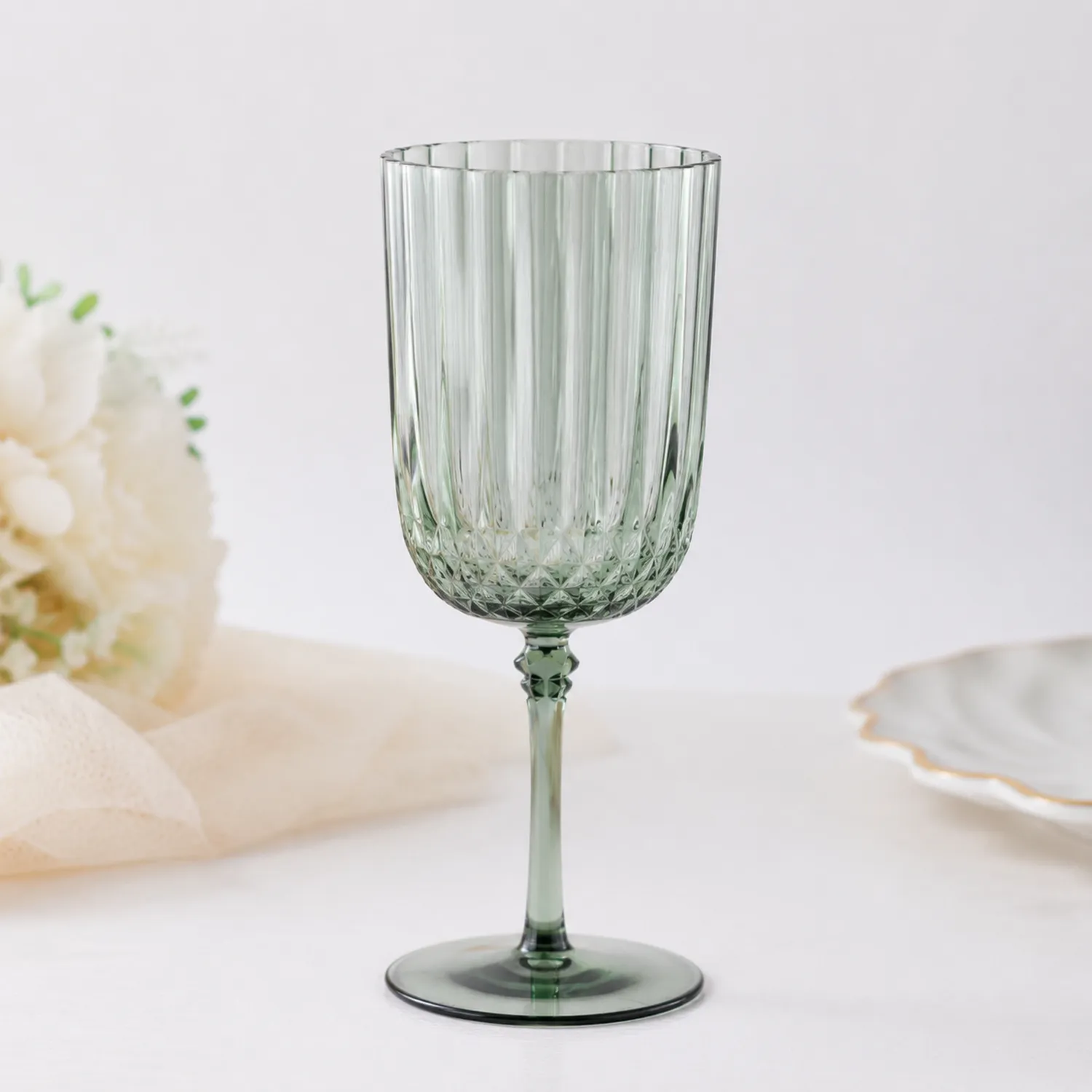 Copa de Vino Estilo Estriado Verde 250ml