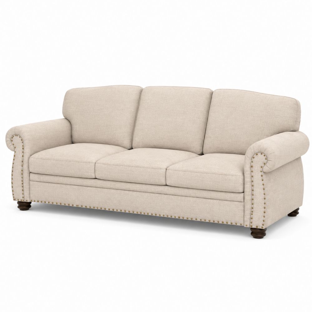 Sofá de tres plazas de lino beige con brazos enrollados y patas de madera