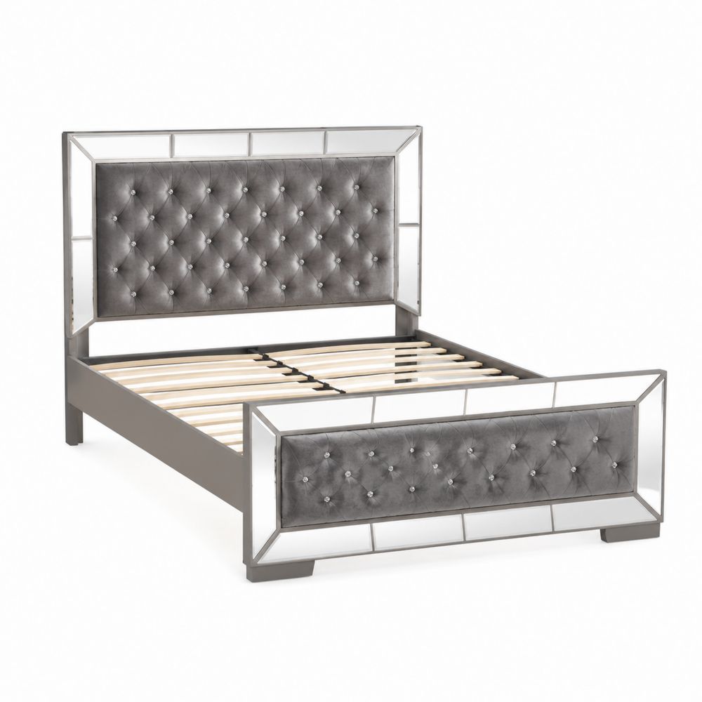Cama de Metal Tapizada en Poliéster Gris con Detalles de Vidrio
