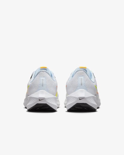 Women's Road Running Shoes