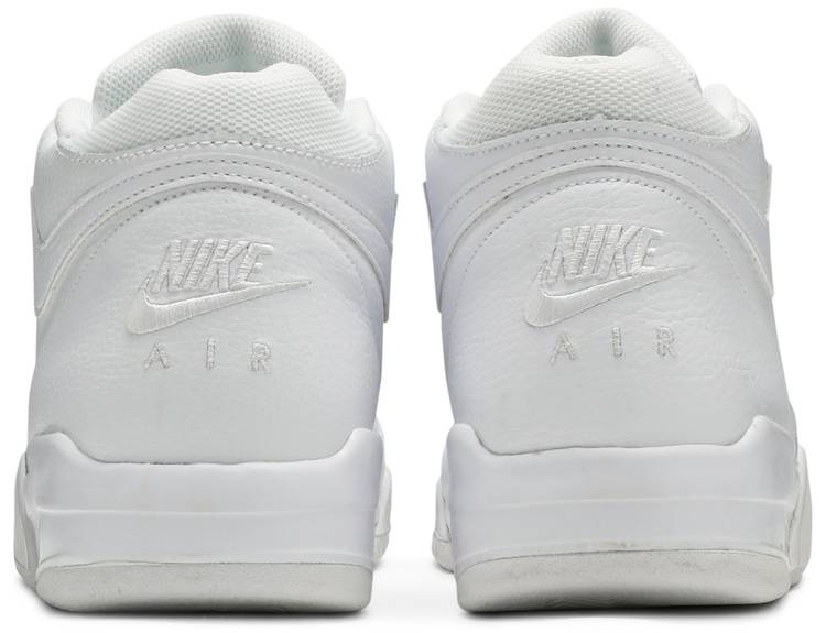 Flight Legacy 'Triple White' BQ4212-101