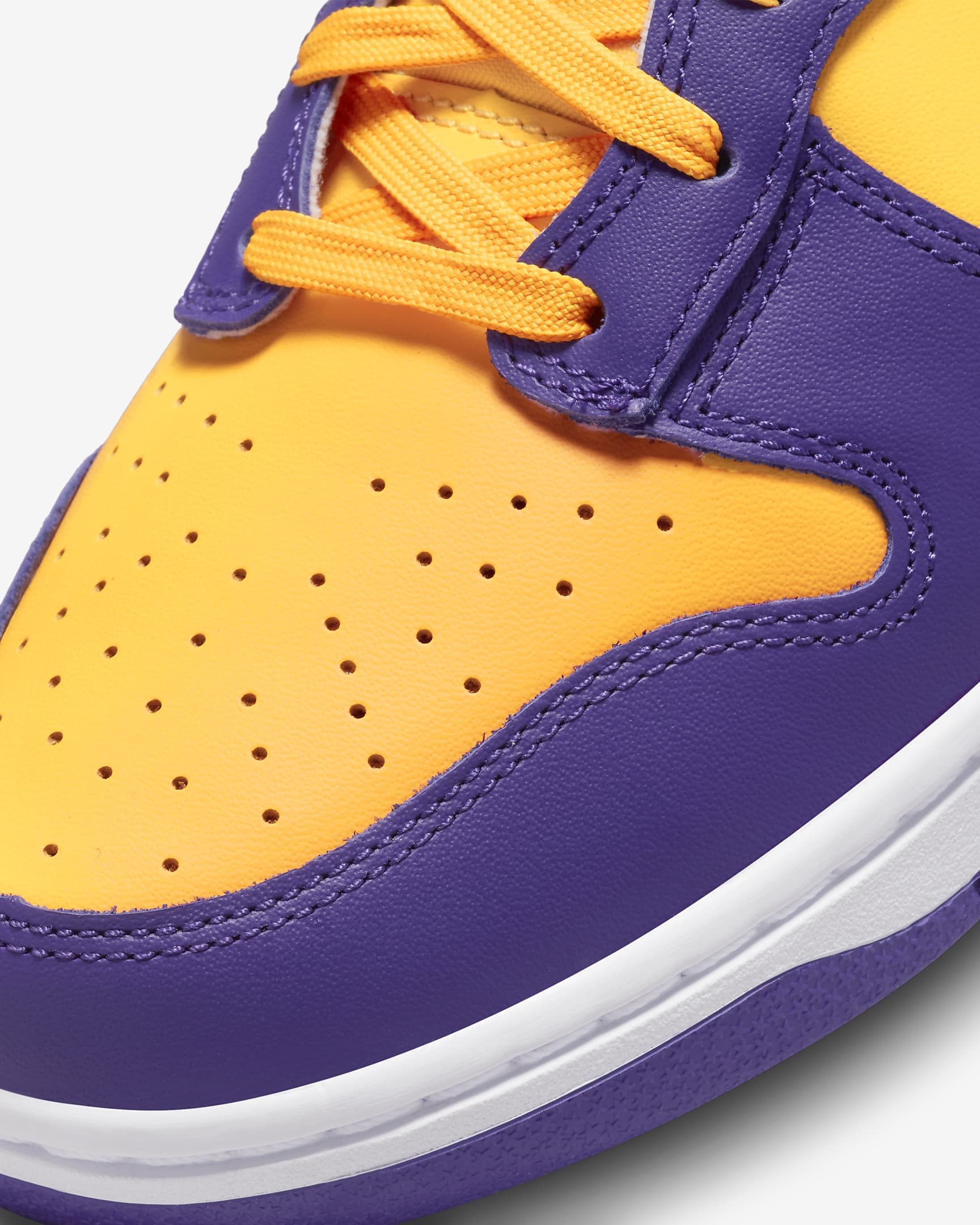 Dunk Mid