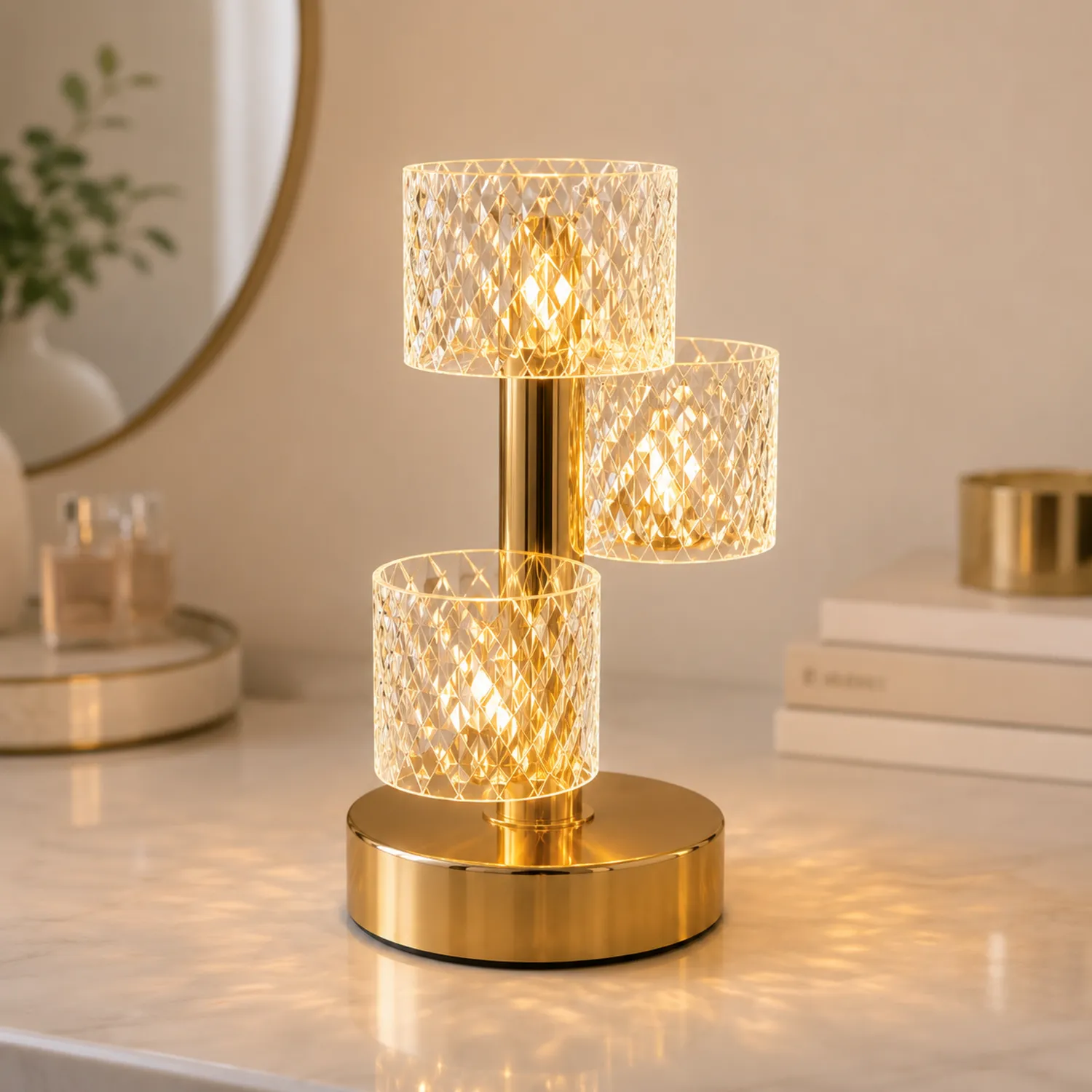 Lampada da tavolo a tre luci in cristallo e oro