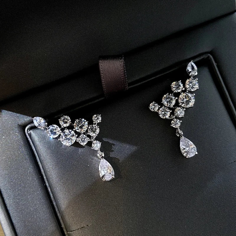 Huitan High-quality Silver Color Dangle Earrings for Women Aesthetic Wedding Accessories Lady's-losil