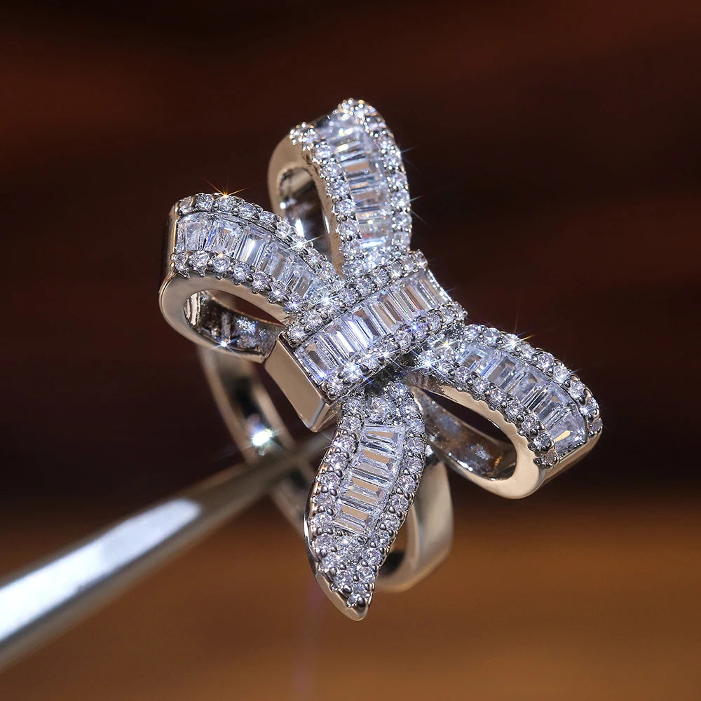 Huitan Luxury Bowknot Shape Women Rings for Party Female Stylish Accessories High-losil