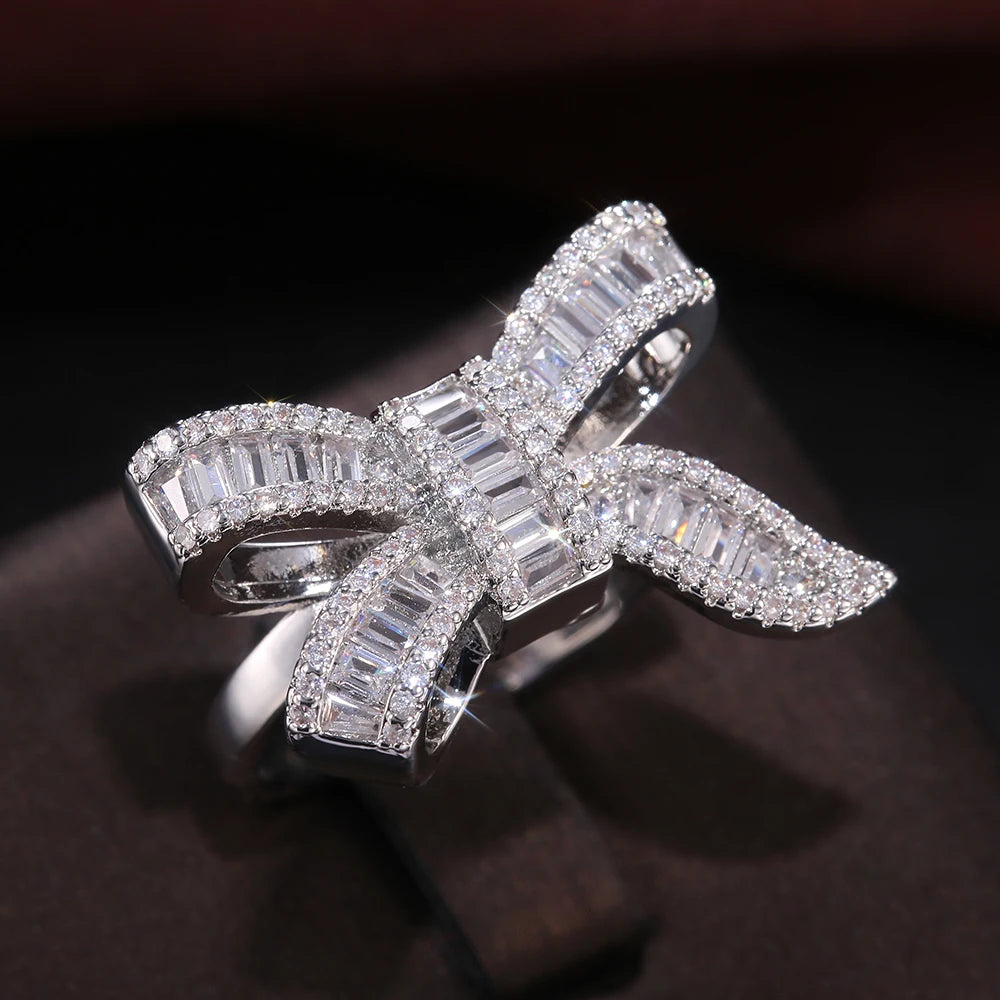 Huitan Luxury Bowknot Shape Women Rings for Party Female Stylish Accessories High-losil