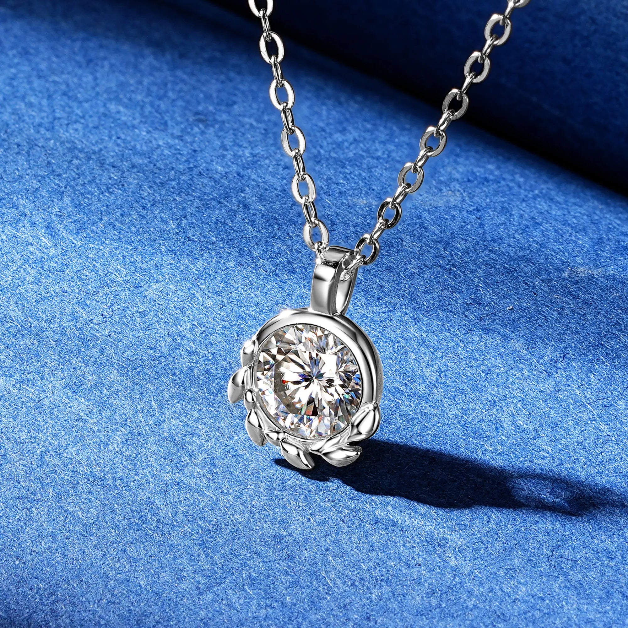 Anziw 6.5mm 1ct D Moissanite Olive Leaf Pendant Necklace for Women Real-losil