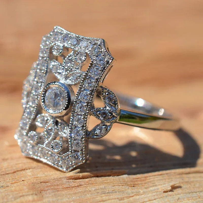 Huitan Swanking Hollow-out Designed Rings for Women Attractive Brilliant Cubic Zirconia Accessories-losil