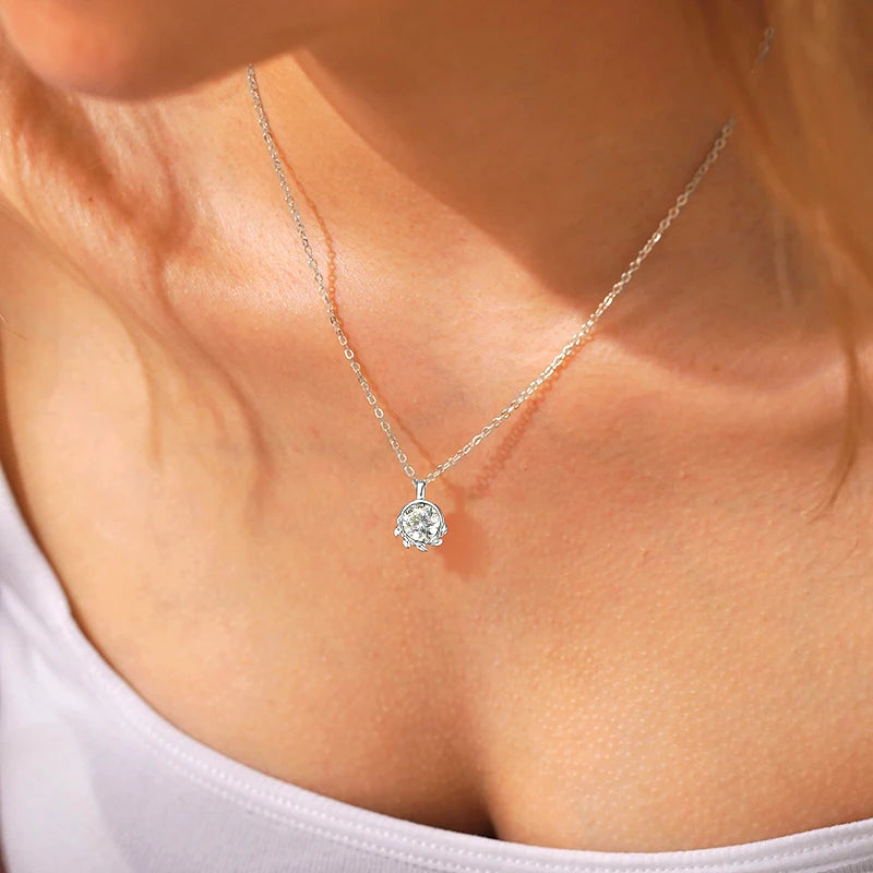 Anziw 6.5mm 1ct D Moissanite Olive Leaf Pendant Necklace for Women Real-losil