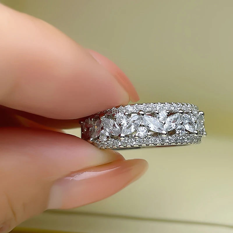 Huitan Gorgeous Brilliant Zirconia Finger Ring Female Wedding Band Graceful Women Engagement-losil