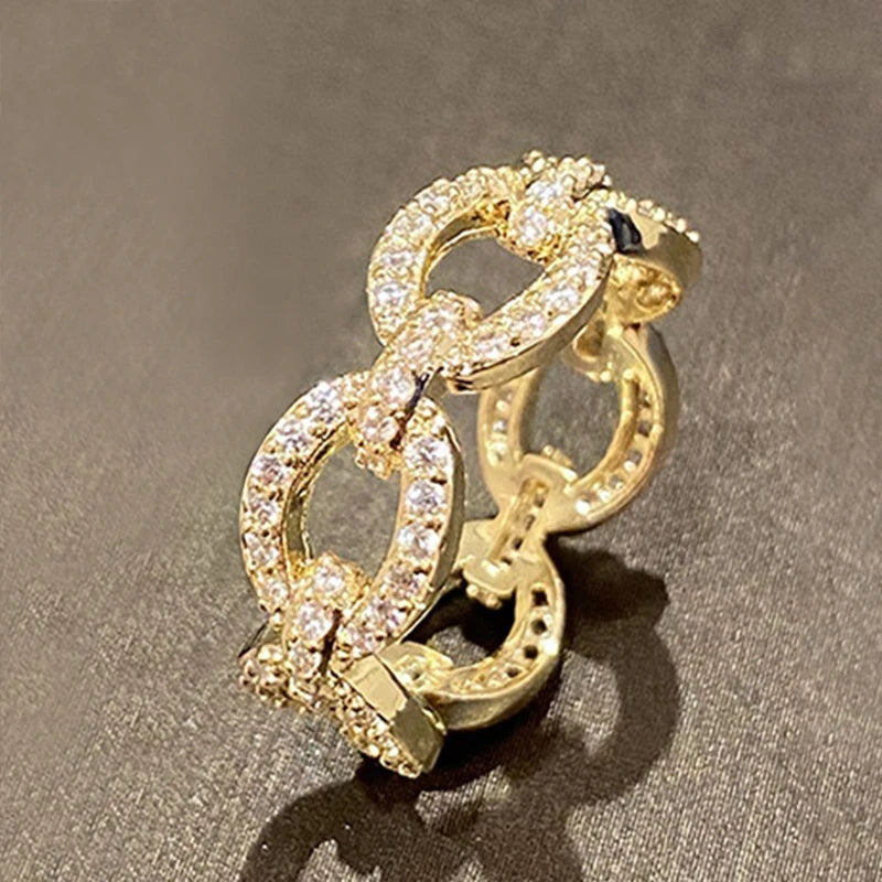 Huitan Chain Linked Design Finger Rings for Women Full with Dazzling Cubic-losil