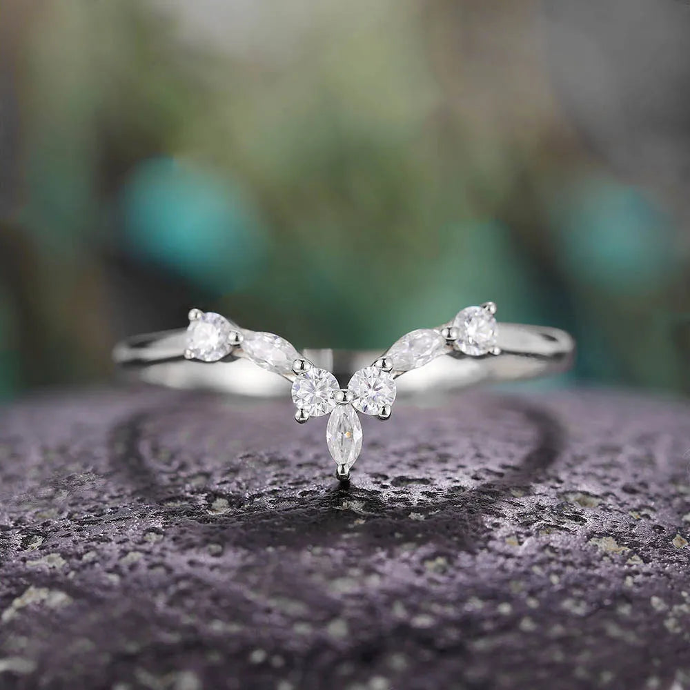 Huitan New Arrival Bridal Rings for Wedding Ceremony Party Fancy V Design-losil