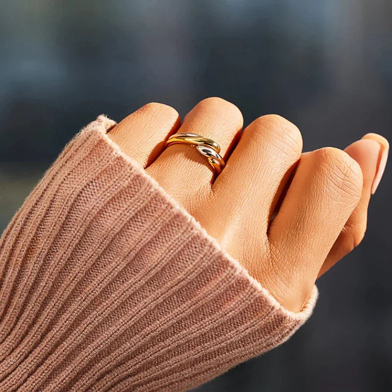 Huitan Novel Two Tone Twisty Women Rings Gold/Silver Color Newly Designed Versatile-losil