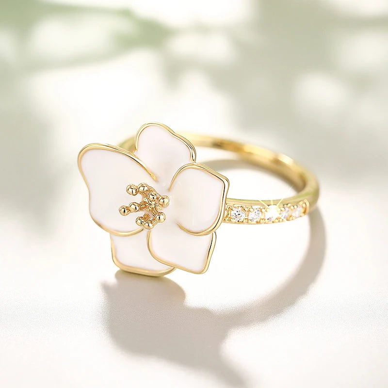 Huitan Aesthetic White Flower Rings for Women Graceful Wedding Band Delicate Finger-losil