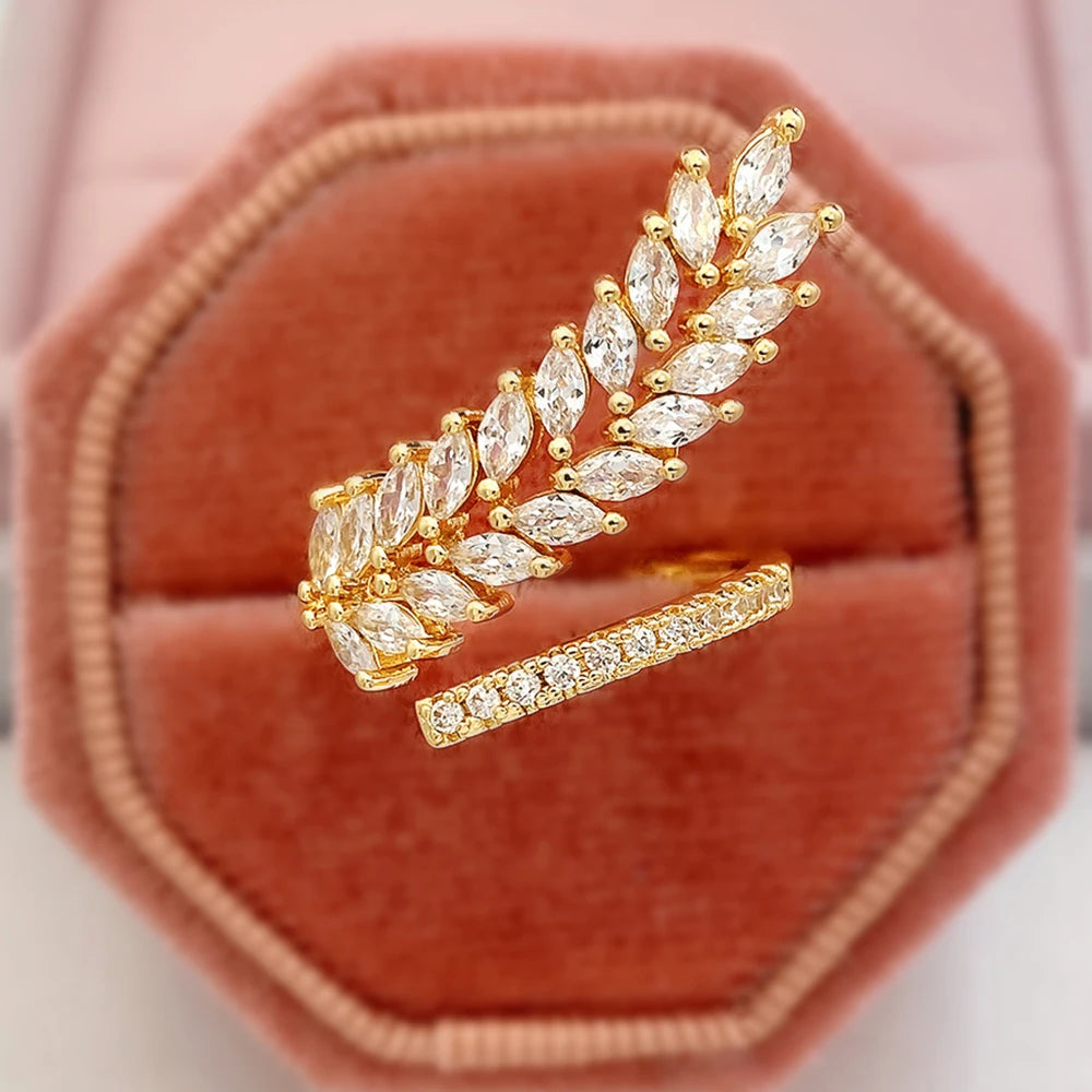 Huitan Gorgeous Leaf/Flower Design Adjustable Opening Rings for Women Paved Bling Cubic-losil