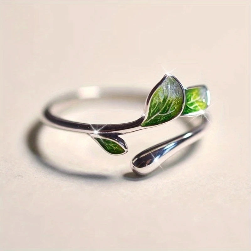 Huitan Fresh Style Green Leaf Opening Rings for Women Silver Color Exquisite-losil
